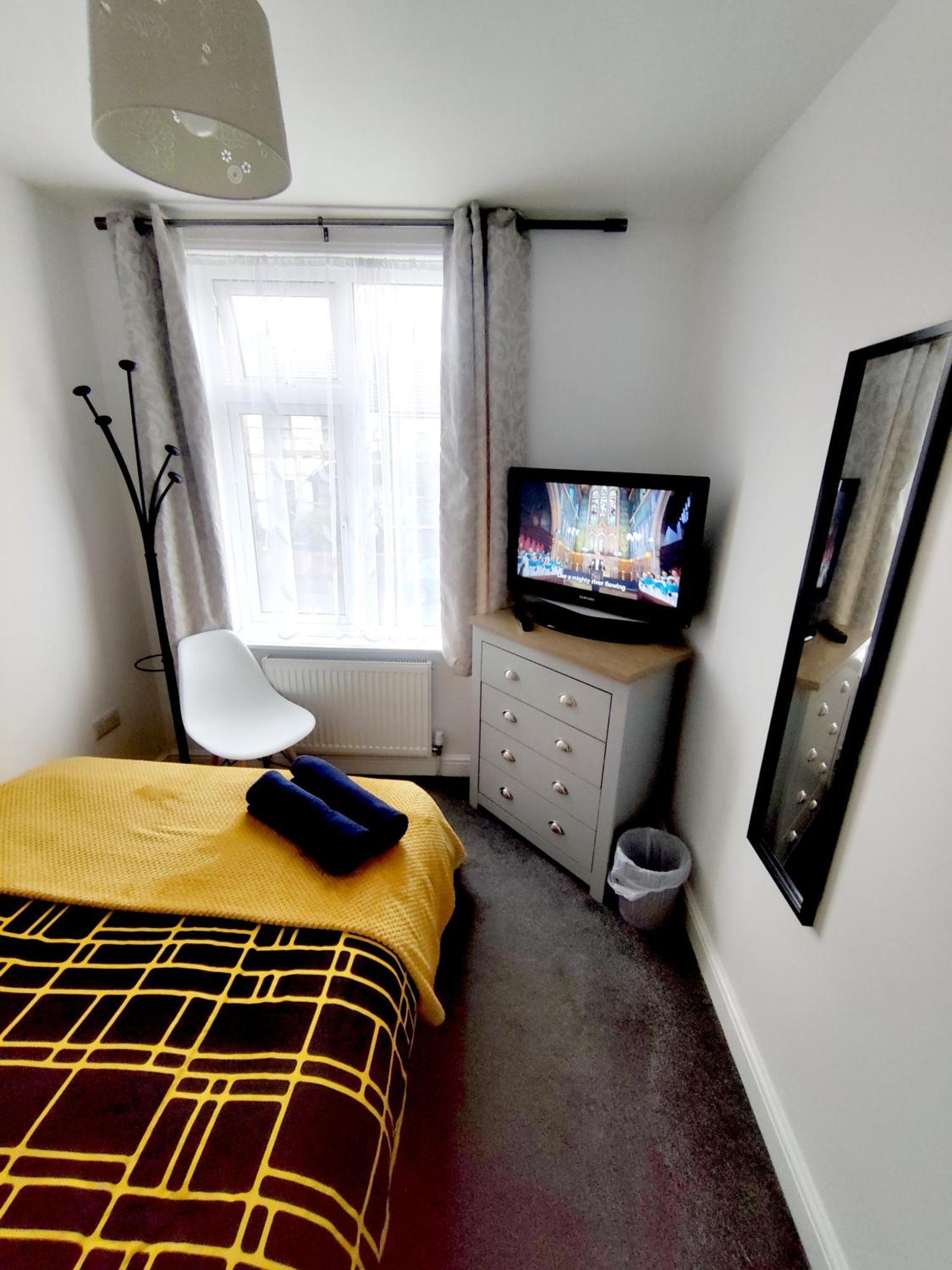 House Share With Few Ensuite Rooms Near Southmead Бристоль Екстер'єр фото